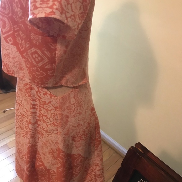 Mini dress with zipper in the back - Picture 4 of 4